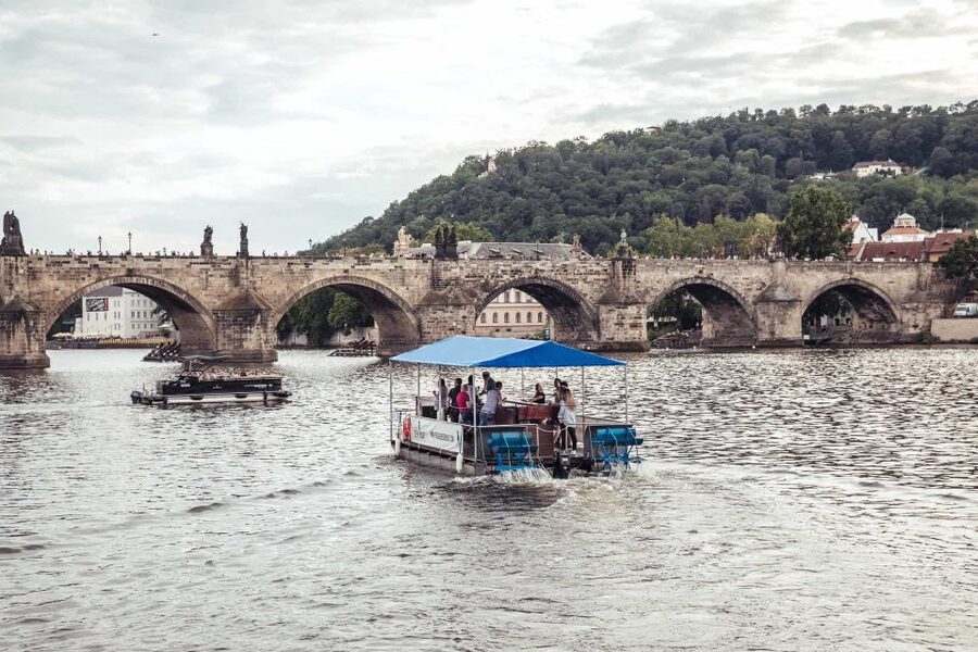 Prague: Private Cycle Boat River Tour with Beer or Prosecco - Who should book this 90-minute outing?