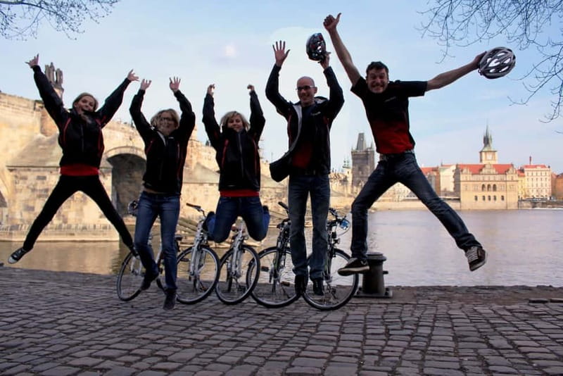 Prague: Small Group or Private Bike City Tour - Small group or private ride?