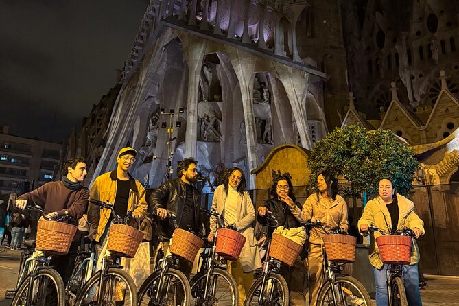 Private Bike Tours - Customizable Route, Top Barcelona Highlights - A brief look at Monumental and Sagrada Família