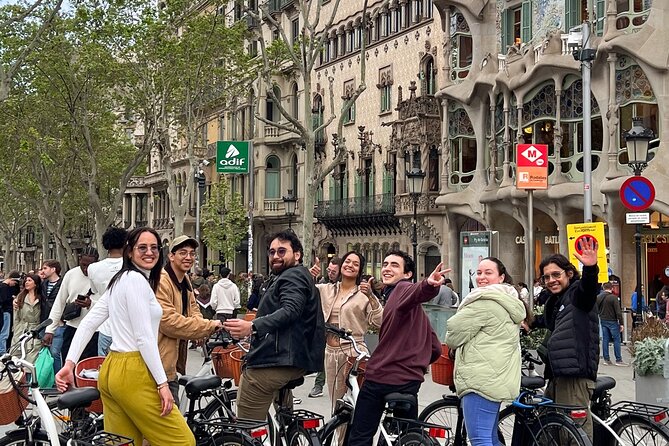Private Bike Tours - Customizable Route, Top Barcelona Highlights - E-bike comfort and regular bicycle choice