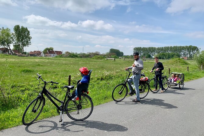 Private Bruges Countryside Cycling Tour to Damme with Guided Walk - Damme combines a small-town walk with a drink