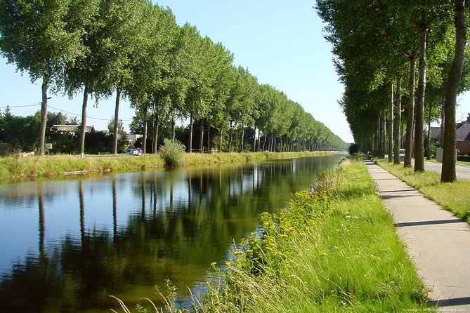 Private Bruges Countryside Cycling Tour to Damme with Guided Walk - The return follows Damse Vaart-Oost and Bruges’ green ring