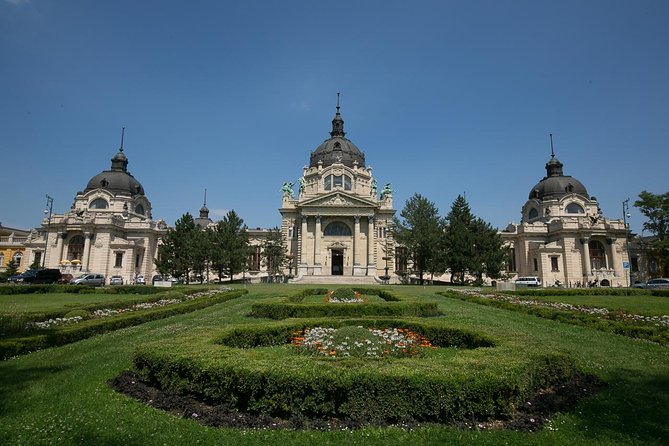 Private Budapest Bike Tour with Cafe Stop - What the Guides Add to the Ride