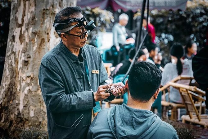Private Chengdu Half Day Bike Tour - Qingyang Palace and the Taoist tradition