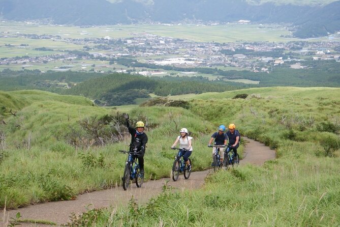 Private E-MTB guided cycling around Mt. Aso volcano & grasslands - Who will enjoy this ride most