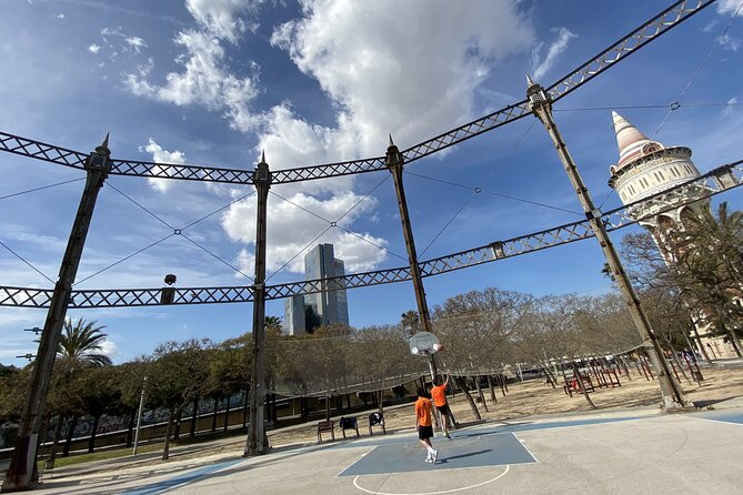 Private electric bike tour - Discovery of Barcelona - A fast start in Barcelona’s old center