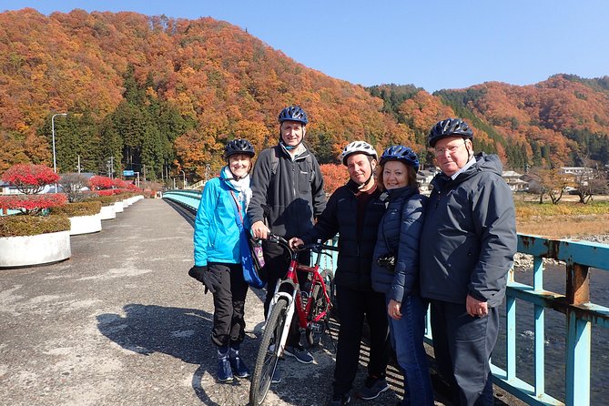 Private-group Morning Cycling Tour in Hida-Furukawa - The old town comes first