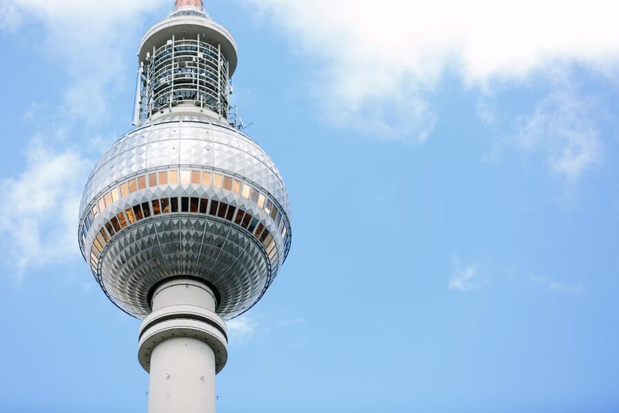 Private Highlights of Berlin Bike Tour - Why Berlin works so well by bicycle