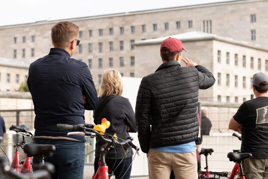 Private Highlights of Berlin Bike Tour - Families, teenagers, and first-time visitors