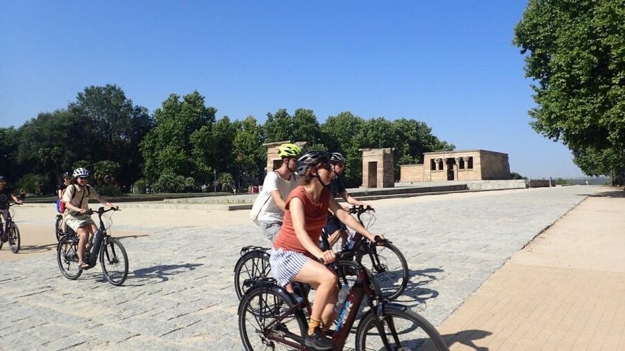 Private Madrid Bike Tour | Exclusive Guided Tour | From 30€ - What three hours feels like