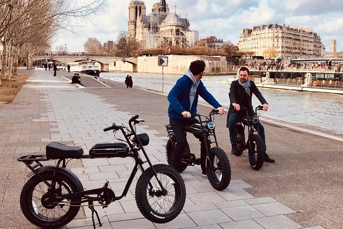 Private Paris electric bike ride with video - Starting in the Marais near Place Sainte-Catherine