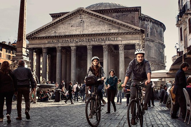 Private Rome City Bike Tour with quality Cannondale EBike - Piazza Navona and the Pantheon