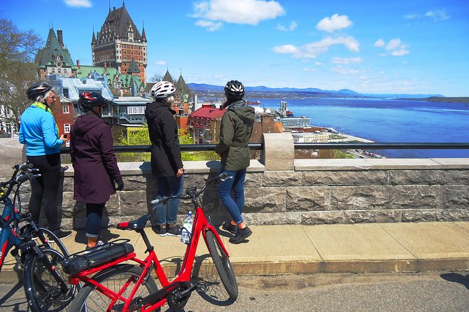 Quebec City: Electric Bike Tour - Parliament, the citadel, and Château Frontenac