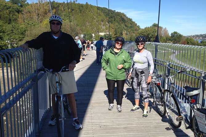 Quebec City: Electric Bike Tour - What the guides add