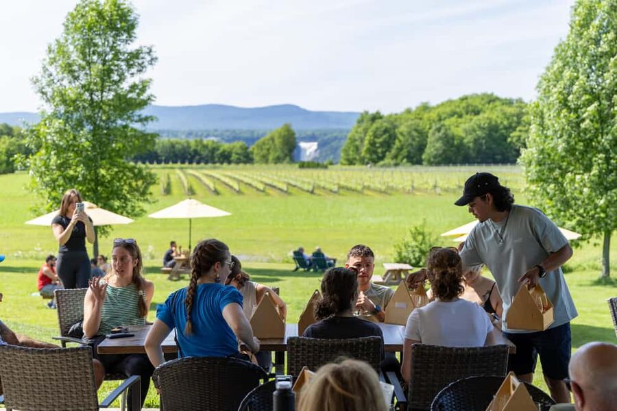 Quebec City: Ile d'Orléans Guided E-Bike Tour with Tastings - Maple, berries, and the first farm stops