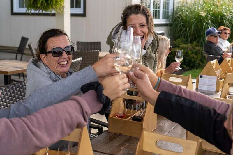 Quebec City - Tandem Bike Rental on Ile d'Orléans - Wineries and the best kind of self-guided freedom