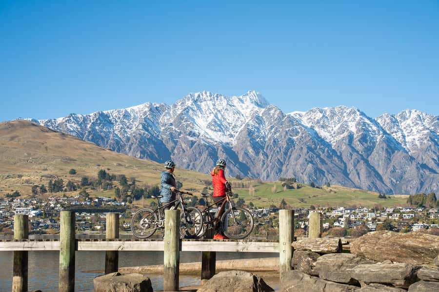 Queenstown: E-bike Hire on the Queenstown Trail - Who will enjoy this ride most?