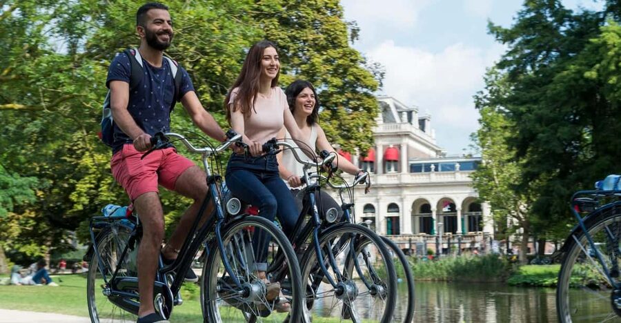 Rent a bike in Amsterdam | 1, 2, 3+ hours - Why renting a bike works so well in Amsterdam