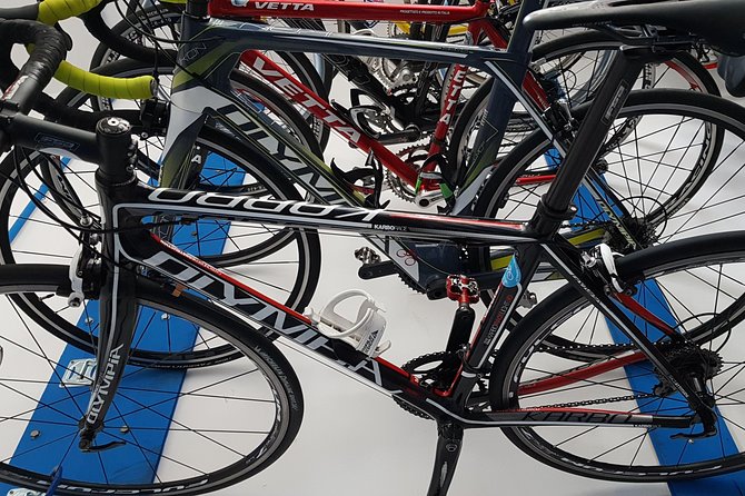 Rent road bike - Picking Up Your Bike on Via Torquato Tasso