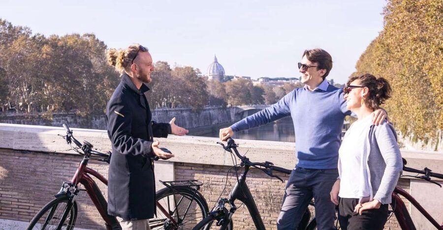 Rome: 3.5-Hour Small Group E-Bike Tour - Key points at a glance