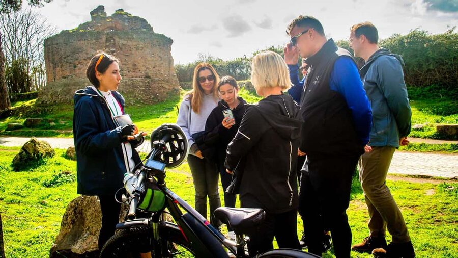 Rome: Appian Way Aqueducts Bike Tour (UPG Catacombs & Lunch) - Returning through the Baths of Caracalla