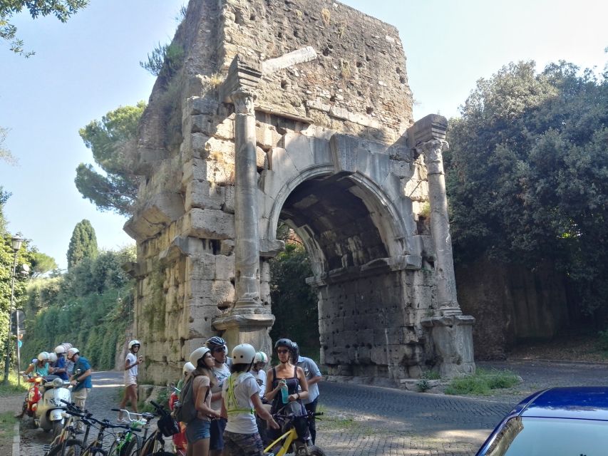 Rome: Appian Way Aqueducts Bike Tour (UPG Catacombs & Lunch) - Starting near the Colosseum and reaching Porta San Sebastiano