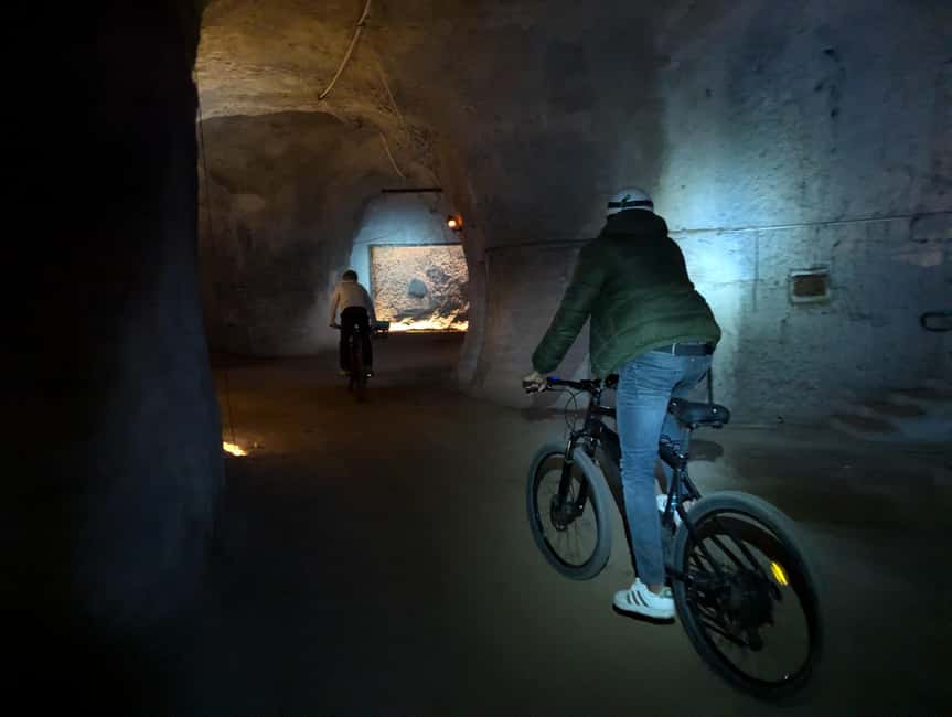 Rome: Appian Way E-Bike tour & Ancient Underground Labyrinth - Below ground at the ancient labyrinth