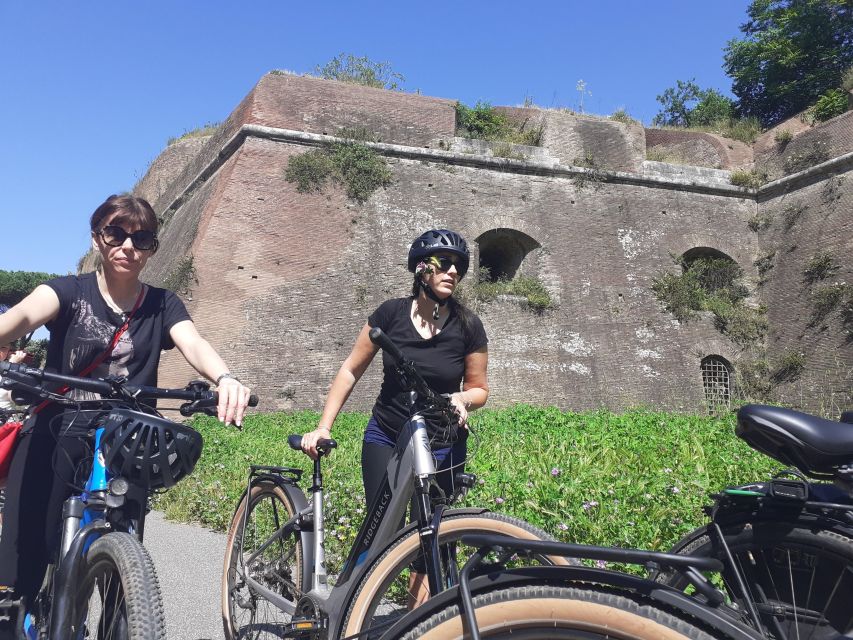 Rome: Appian Way E-Bike Tour Catacombs, Aqueducts & Picnic - Parco degli Acquedotti and Rome’s giant water channels