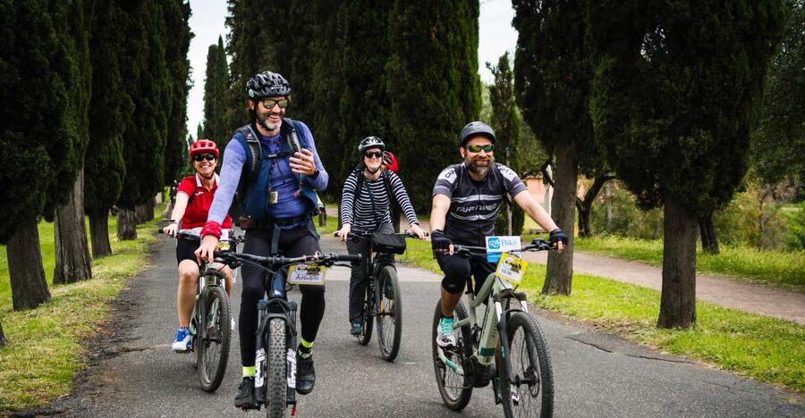 Rome: Appian Way Guided Tour on E-Bike with italian Aperitif - Who should book this ride?