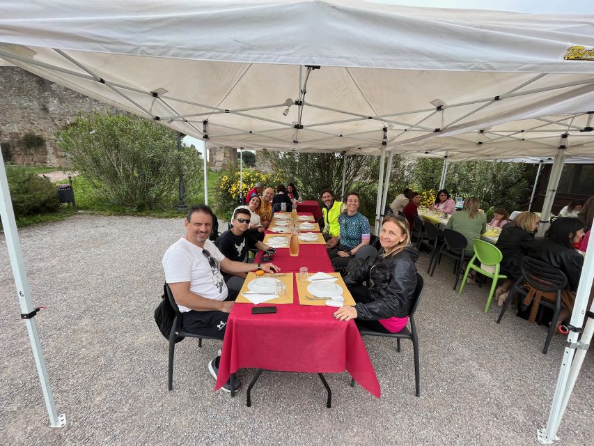 Rome: Appian Way Guided Tour on E-Bike with italian Aperitif - Villa dei Quintili and the Park of the Aqueducts