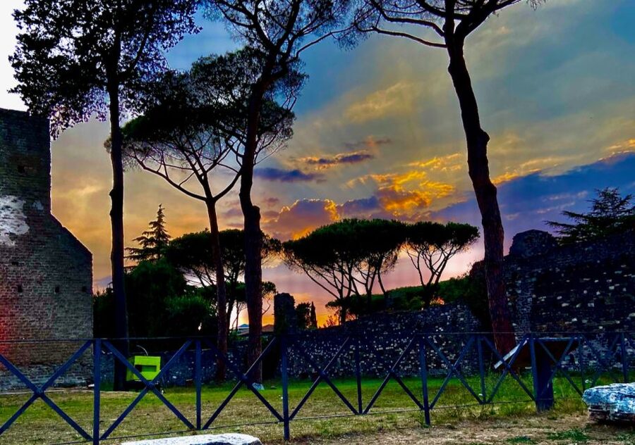 Rome: Appian Way Guided Tour on E-Bike with italian Aperitif - How the guide and group size shape the experience