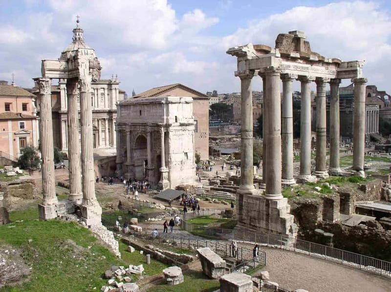 Rome Bike and eBike Rentals - Following the Tiber