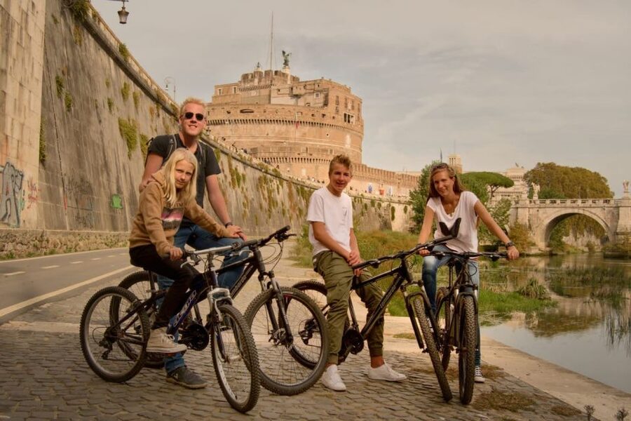 Rome: Bike Rental 4-hours - Adding an attraction, museum, or food experience