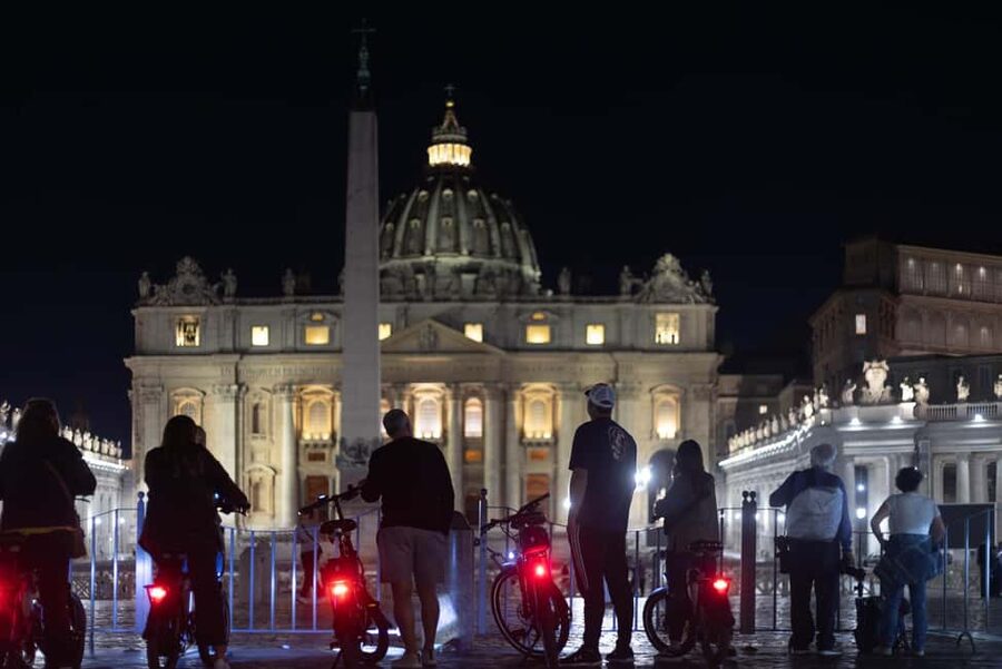 Rome by Night: E-bike Small Group Tour -Food & Wine (Option) - Capitoline Hill and the Roman Forum panorama