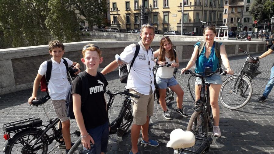Rome: City Highlights E-Bicycle Tour - Why an e-bike makes sense in Rome