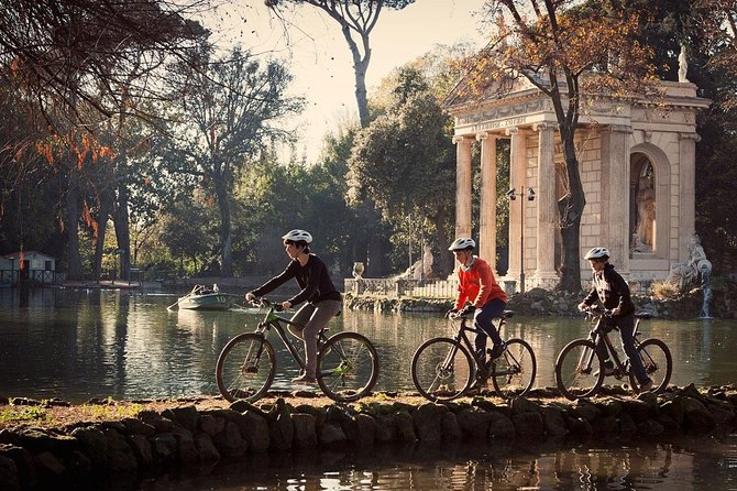 Rome City Small Group Bike Tour with quality Cannondale EBike - Starting near the Colosseum