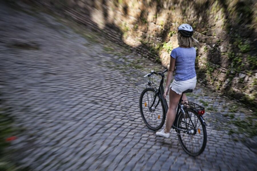 Rome: E-Bike Tour of Appia Antica, Aqueducts, and Caffarella - The coffee break and the value of the e-bike