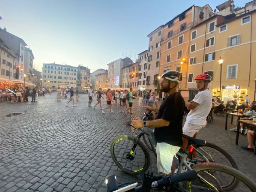 Rome :guided night e-bike tour with typical ice-cream - Piazza Navona and the Pantheon
