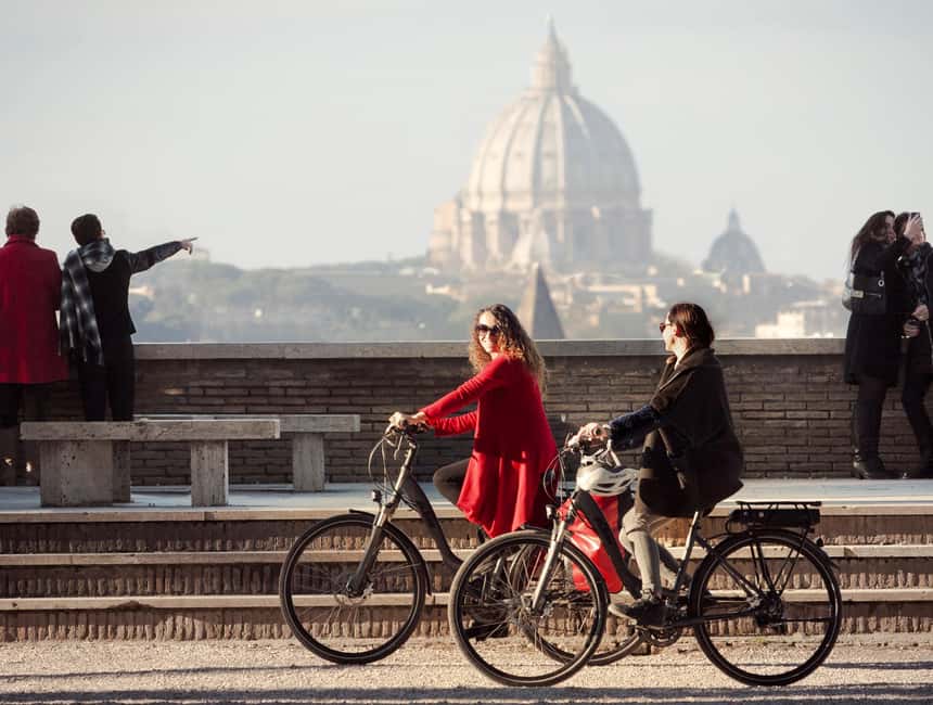 Rome: Panoramic Off-the-beaten-track Cannondale E-Bike tour - The Garden of Oranges and the Aventine climb