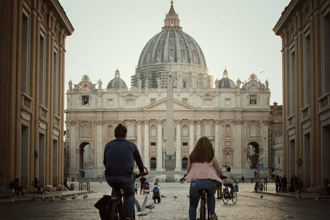 Rome's Best by E-bike: Guided City Tour (Small Group or Private) - Circus Maximus and the Colosseum