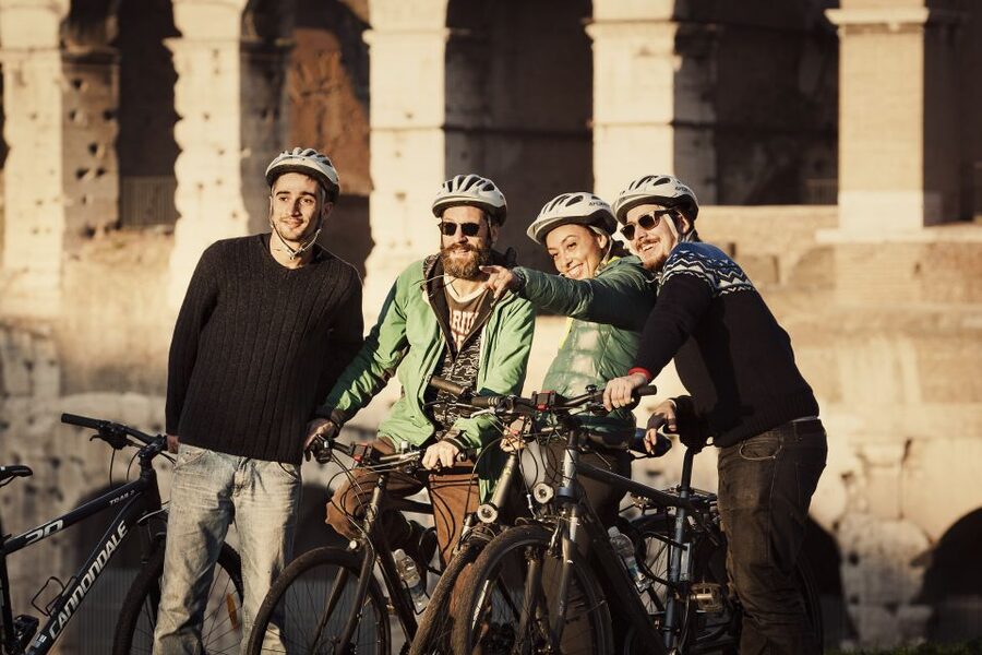 Rome: Top Highlights & Hidden Gems Tour by Cannondale E-Bike - Piazza Venezia and the Vittoriano