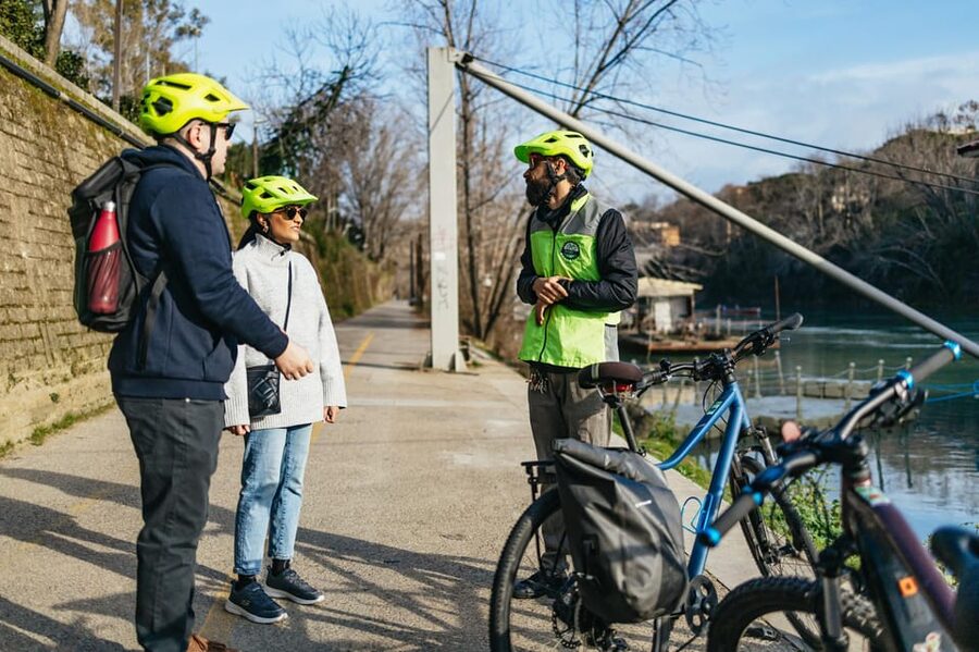 Rome: Villa Borghese, Villa Ada, and Coppedè E-Bike Tour - Guides, group size, and the human side of the ride