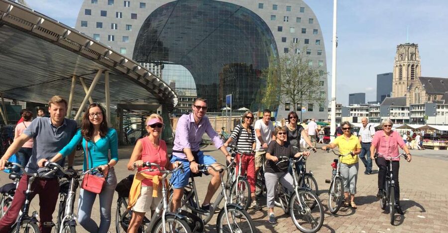 Rotterdam: 2.5-Hour Highlights Bike Tour - City Hall and the Markthal