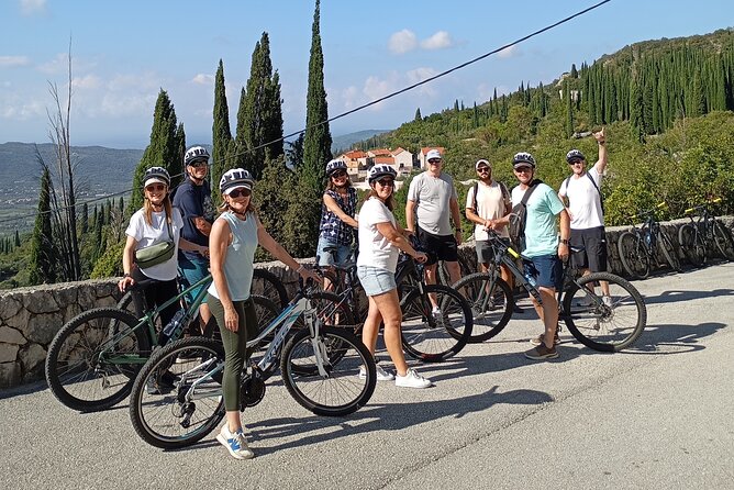 Rural Biking & Wine Tasting Tour in Dubrovnik - Guides, group size, and the personal feel
