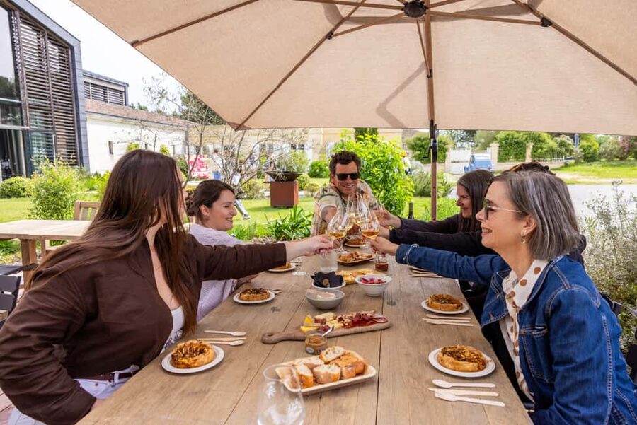 Saint Emilion Wine and Bike Tour - Why an electric bike is the right way to see Saint-Émilion