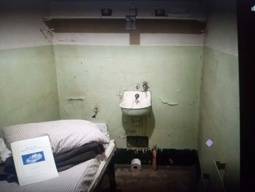San Francisco: Alcatraz Island Tour with 1 Hour Bike Rental - Starting at Union Square with a one-hour bike rental