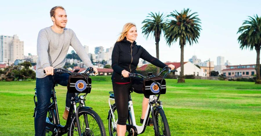 San Francisco: Golden Gate Bridge E-Bike Rental - Picking the two-hour ride or full day