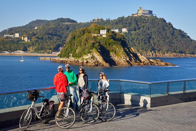 San Sebastian E-bike trour: Basque History and Cultural. - Peine del Viento and modern Basque art
