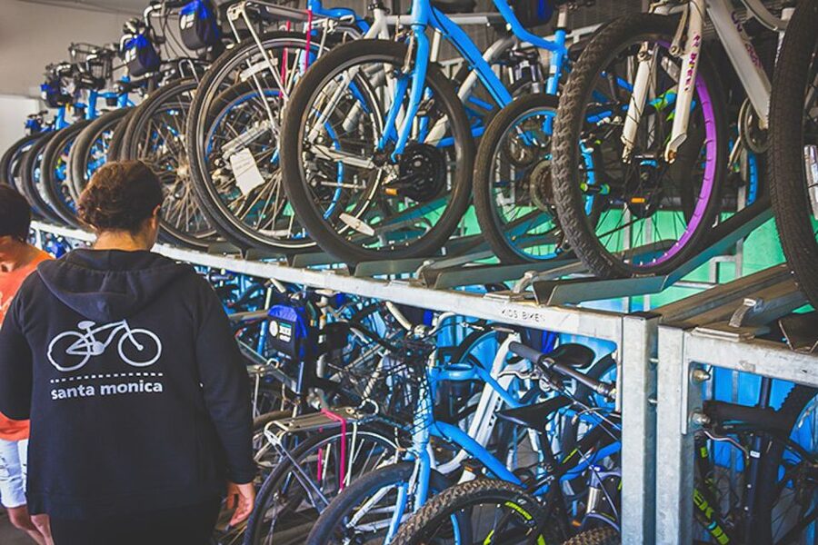 Santa Monica: Full Day Bike Rental - Safety, age, and size rules