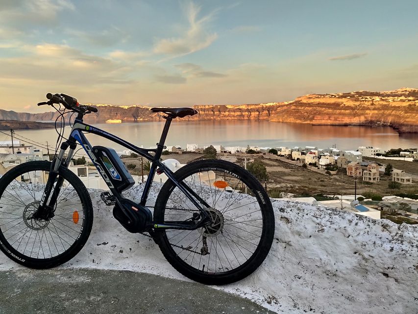 Santorini: Around the Island by Electric Bike - The return route under Emporio’s windmills